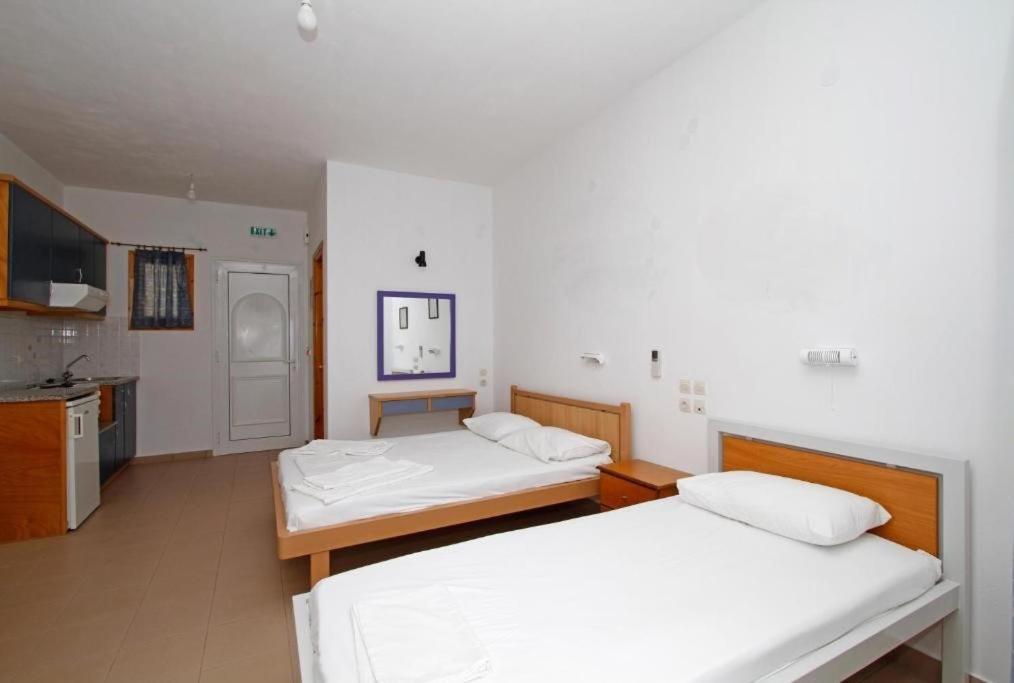 Rosa'S Beach Studios Λουρδάτα Εξωτερικό φωτογραφία
